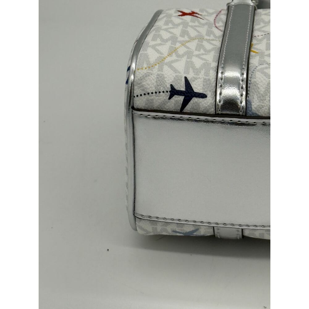 GIVEAWAY RETAIL $428 Michael Kors Jet Set Travel Small Duffle Crossbody Bag* - Picture 6 of 12